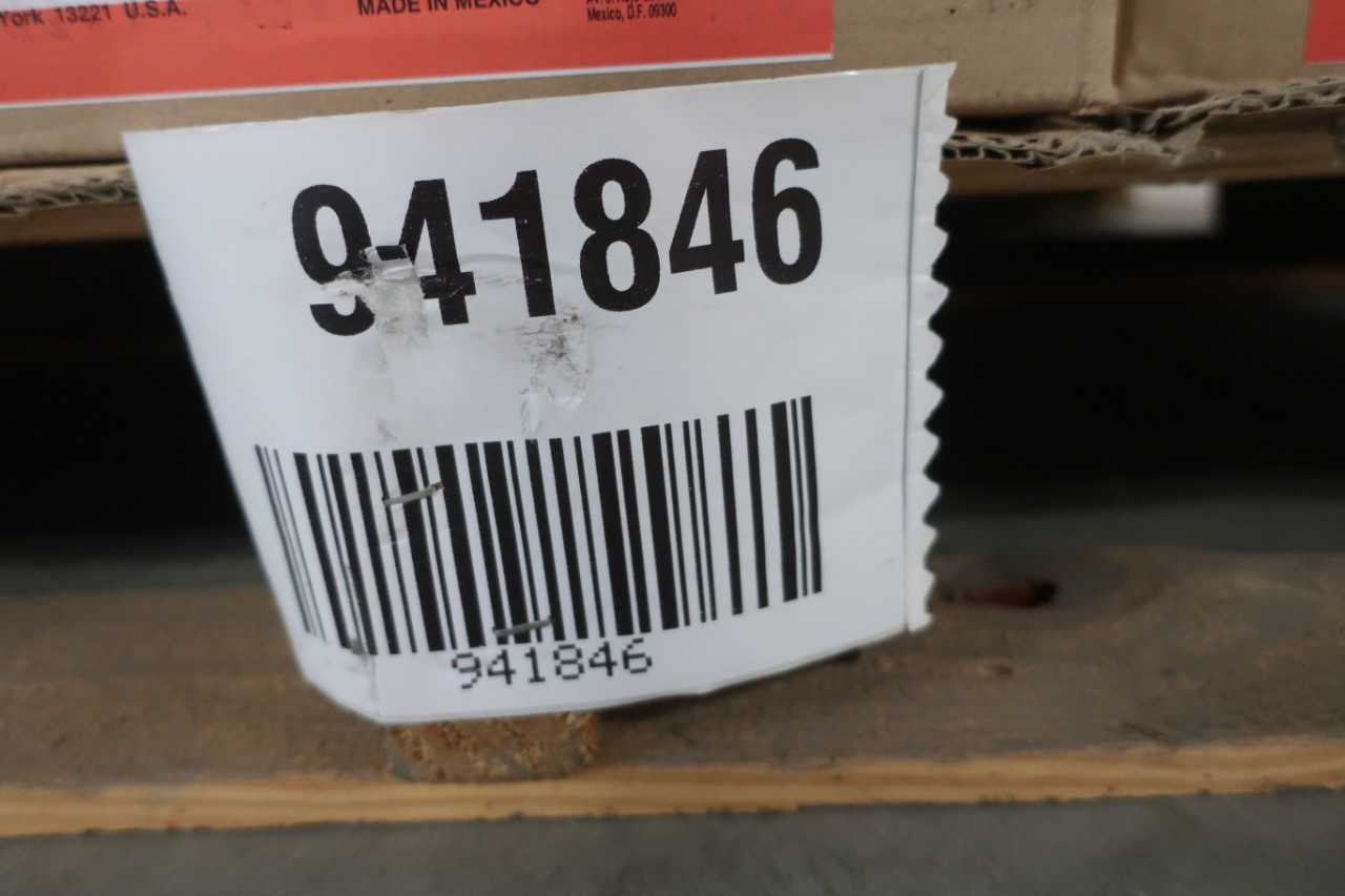 2 PALLETS OF ASSORTED LIGHTING FIXTURES - LIGHTING