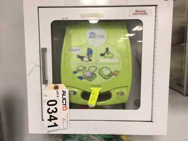 Zoll AED Plus automatic external defibrillator - MISCELLANEOUS
