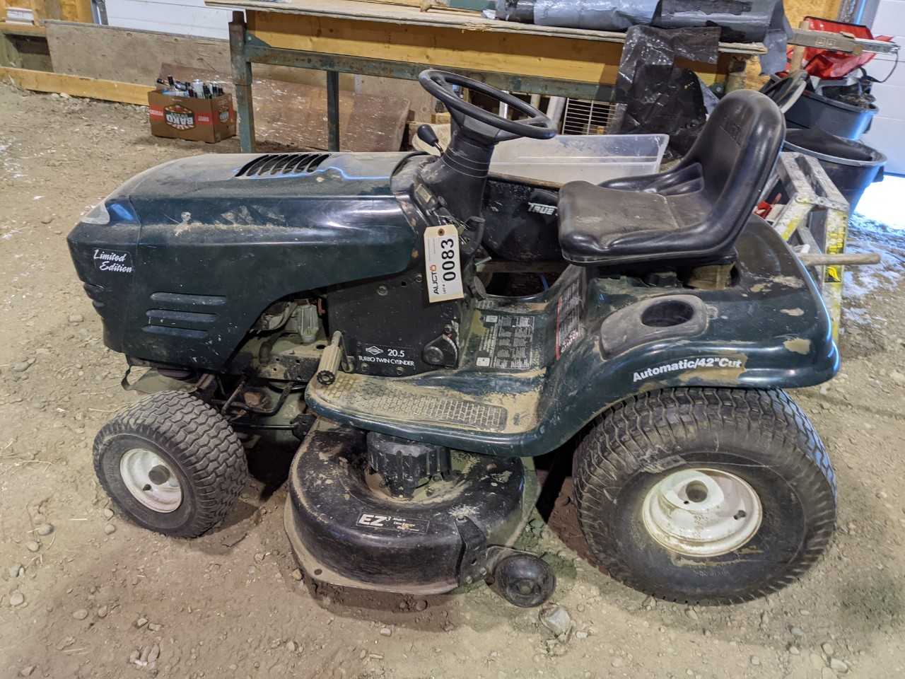 Craftsman 42" Lawn tractor - CONSTRUCTION EQUIPMENT