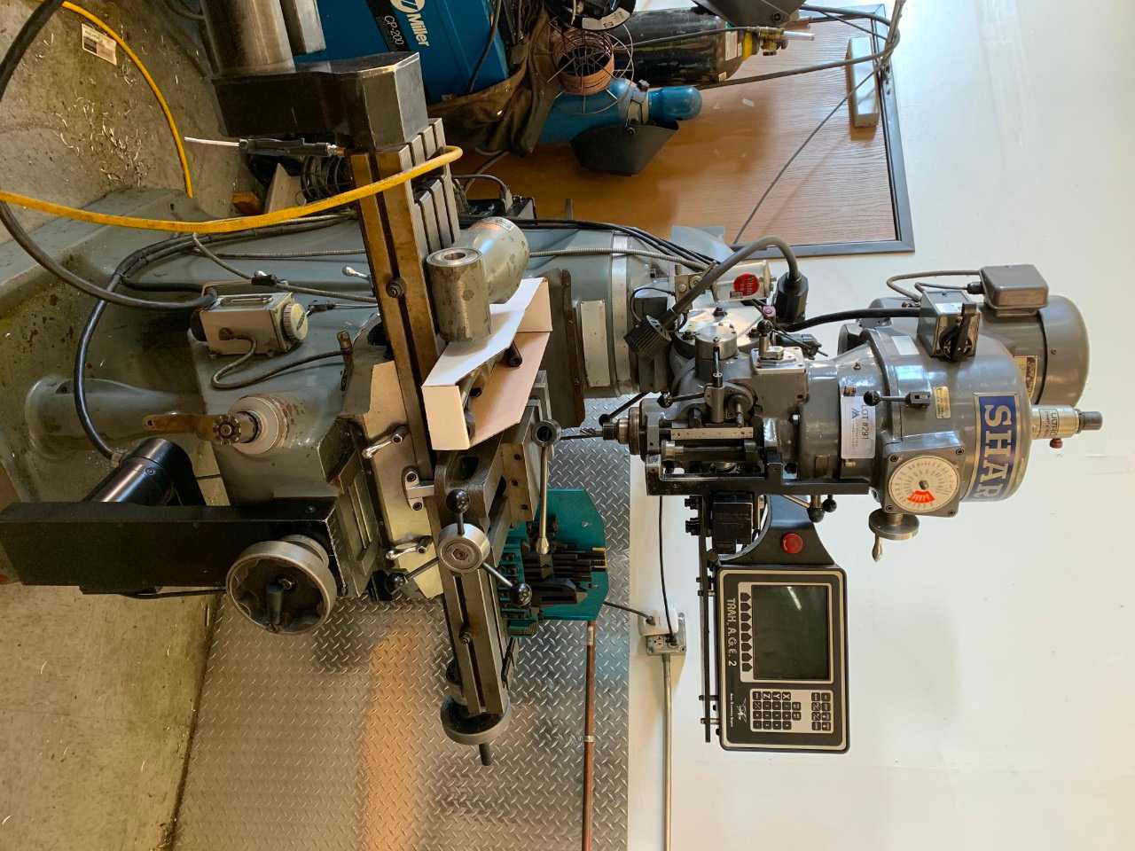 Sharpe LMV Vertical CNC Knee Mill Right Angle Tool. 10 Misc tools, Vise, Vise Hold downs - CNC MACHINING CENTERS