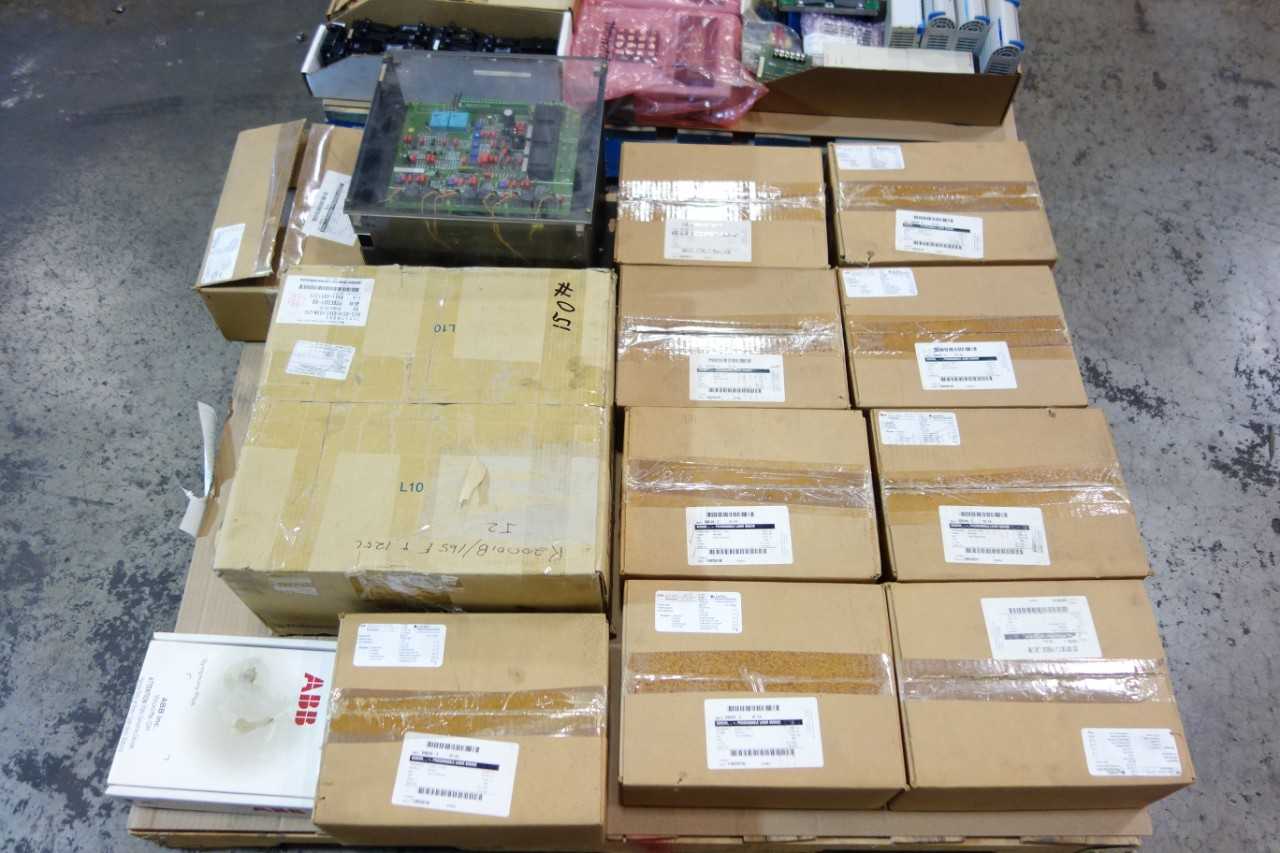2 PALLET OF ASSORTED ELECTRICAL, INTERFACE PANELS, MODULES, SENSORS, BREAKERS, CIRCUIT BOARDS - AUTOMATION & CONTROLS