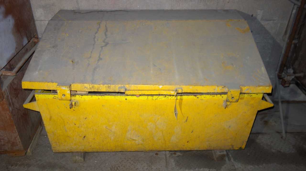 JOB BOX WITH TOOLS AND SUPPLIES - MISCELLANEOUS