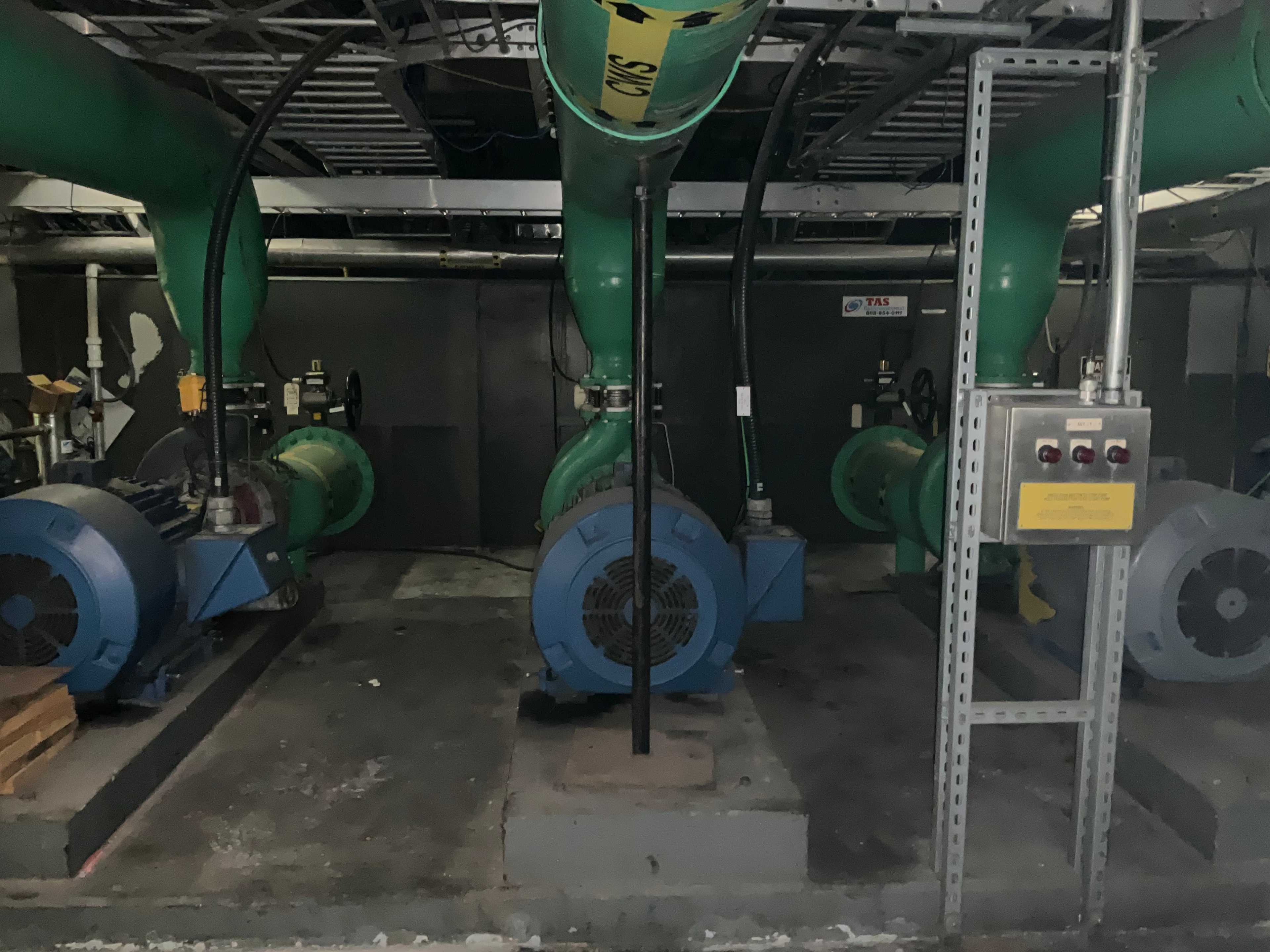 QTY 3 - SUMMIT CENTRIFUGAL PUMPS WITH MOTORS - CENTRIFUGAL PUMP QTY 3 - SUMMIT CENTRIFUGAL PUMPS WITH MOTORS - CENTRIFUGAL PUMP