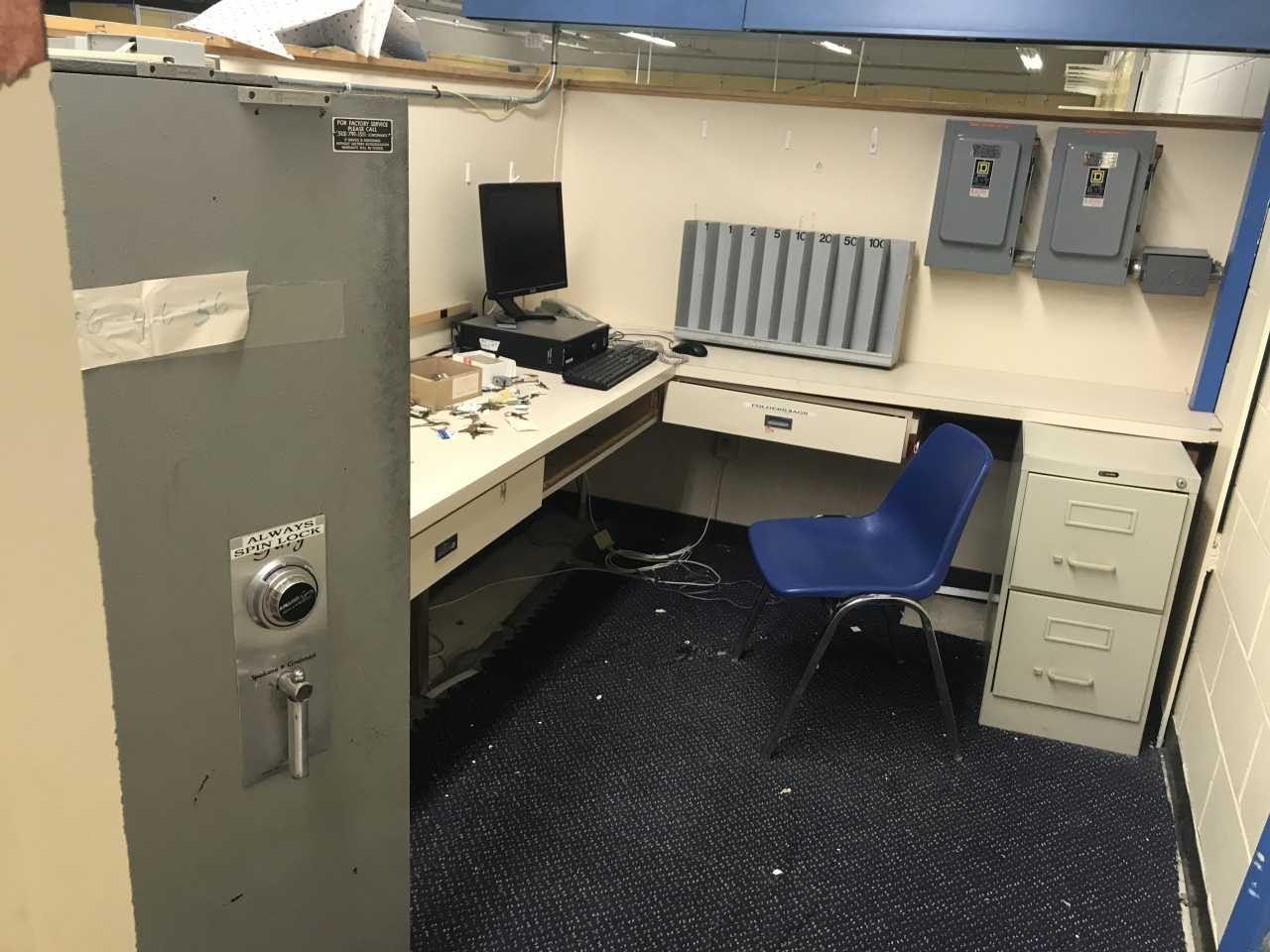 CONTENTS OF OFFICE ROOM - PLANT & FACILITY EQUIPMENT