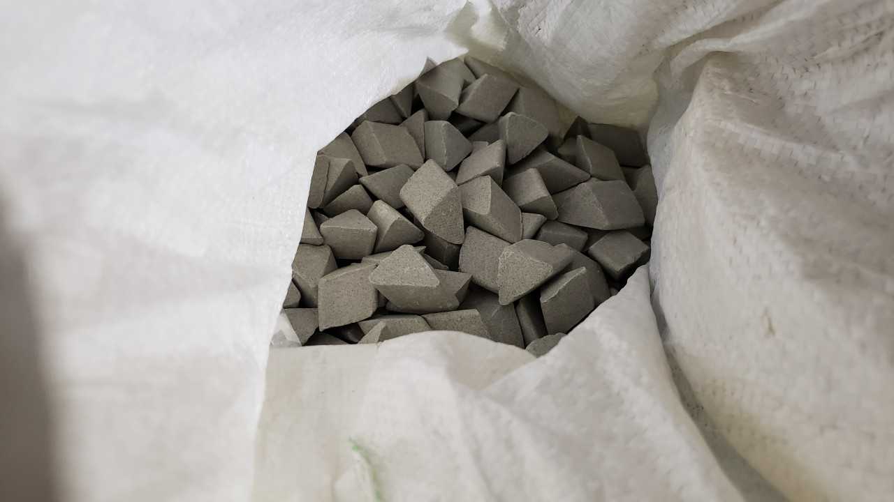 Vibratory Media - PROCESS EQUIPMENT
