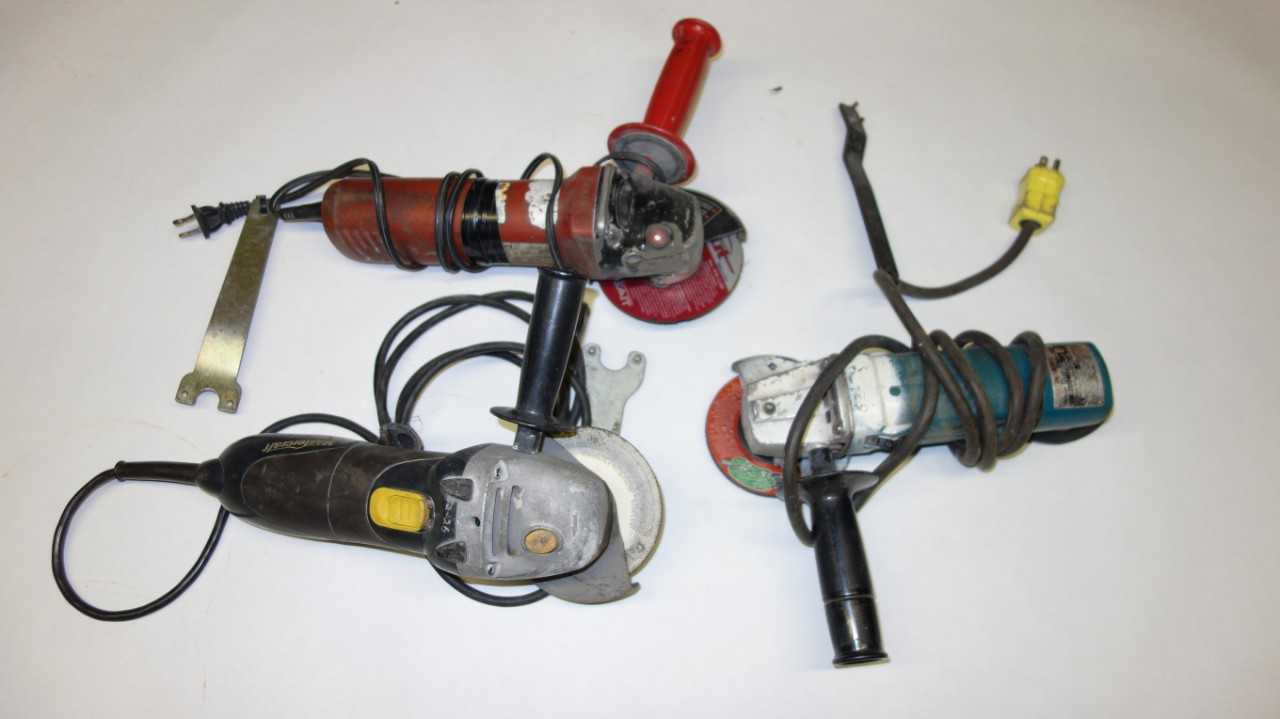 LOT OF 3 ASSORTED CORDED ANGLE GRINDERS - ELECTRIC POWER TOOLS