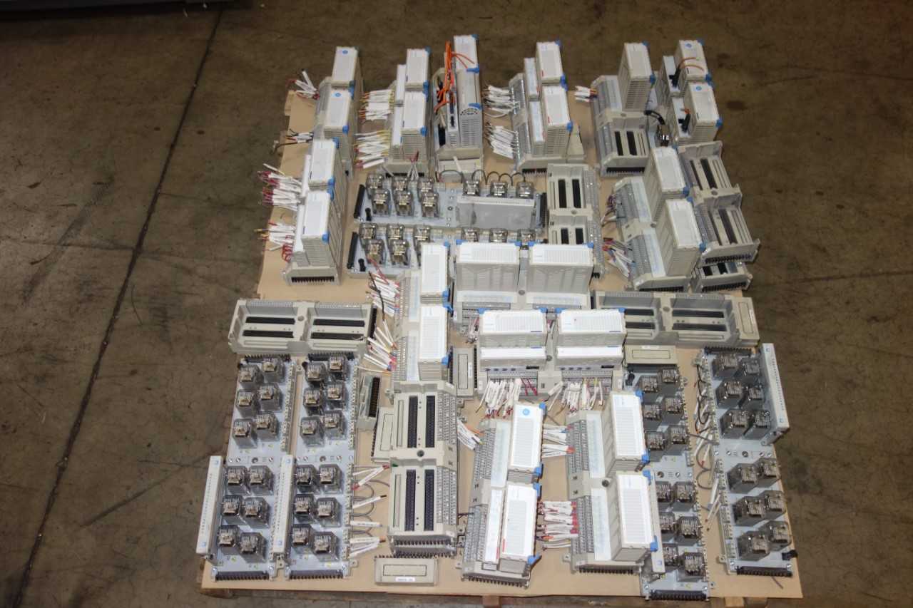 1 PALLET OF WESTINGHOUSE OVATION MODULES, 1C31324G01, 1C3113G05 - ELECTRIC MOTORS