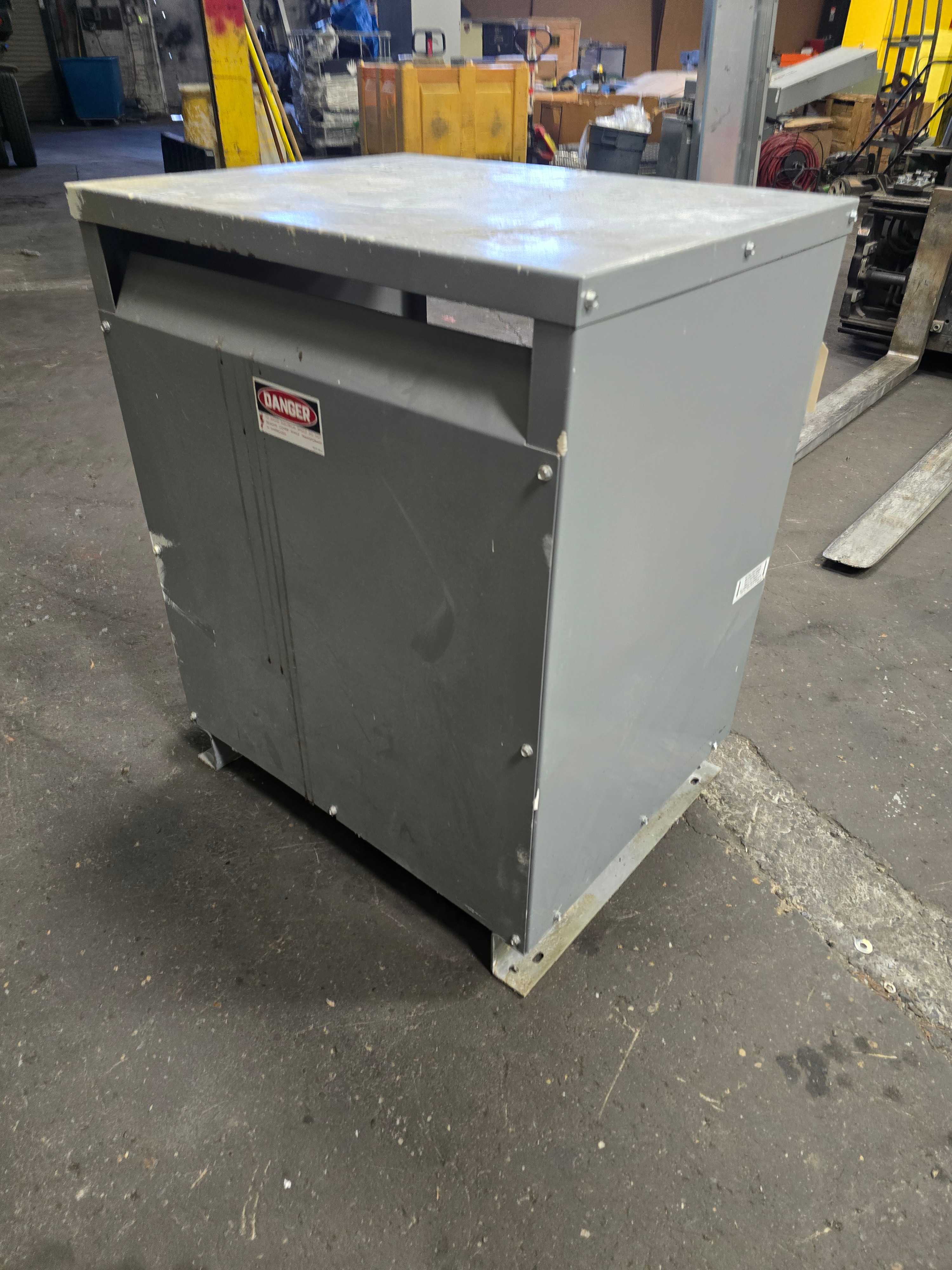 SQUARE D 112T3H 112.5 KVA TRANSFORMER - POWER TRANSFORMERS SQUARE D 112T3H 112.5 KVA TRANSFORMER - POWER TRANSFORMERS