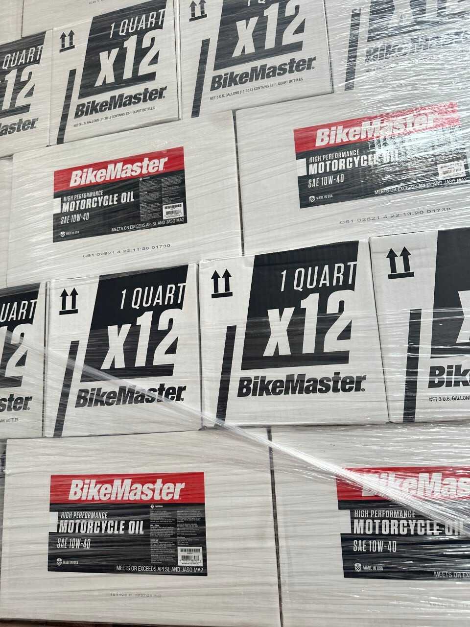 Lot of 3100 Cases of 20W-50 & 1500 Cases of 10W-40 Motorcycle Engine Oil - INDUSTRIAL PARTS
