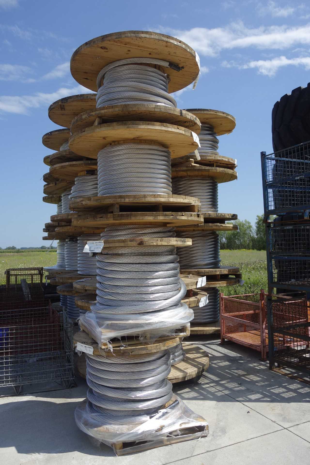 LOT OF 34 SPOOLS OF SOUTHWIRE ALL ALUMINUM CONDUCTOR WIRE - ELECTRICAL COMPONENTS