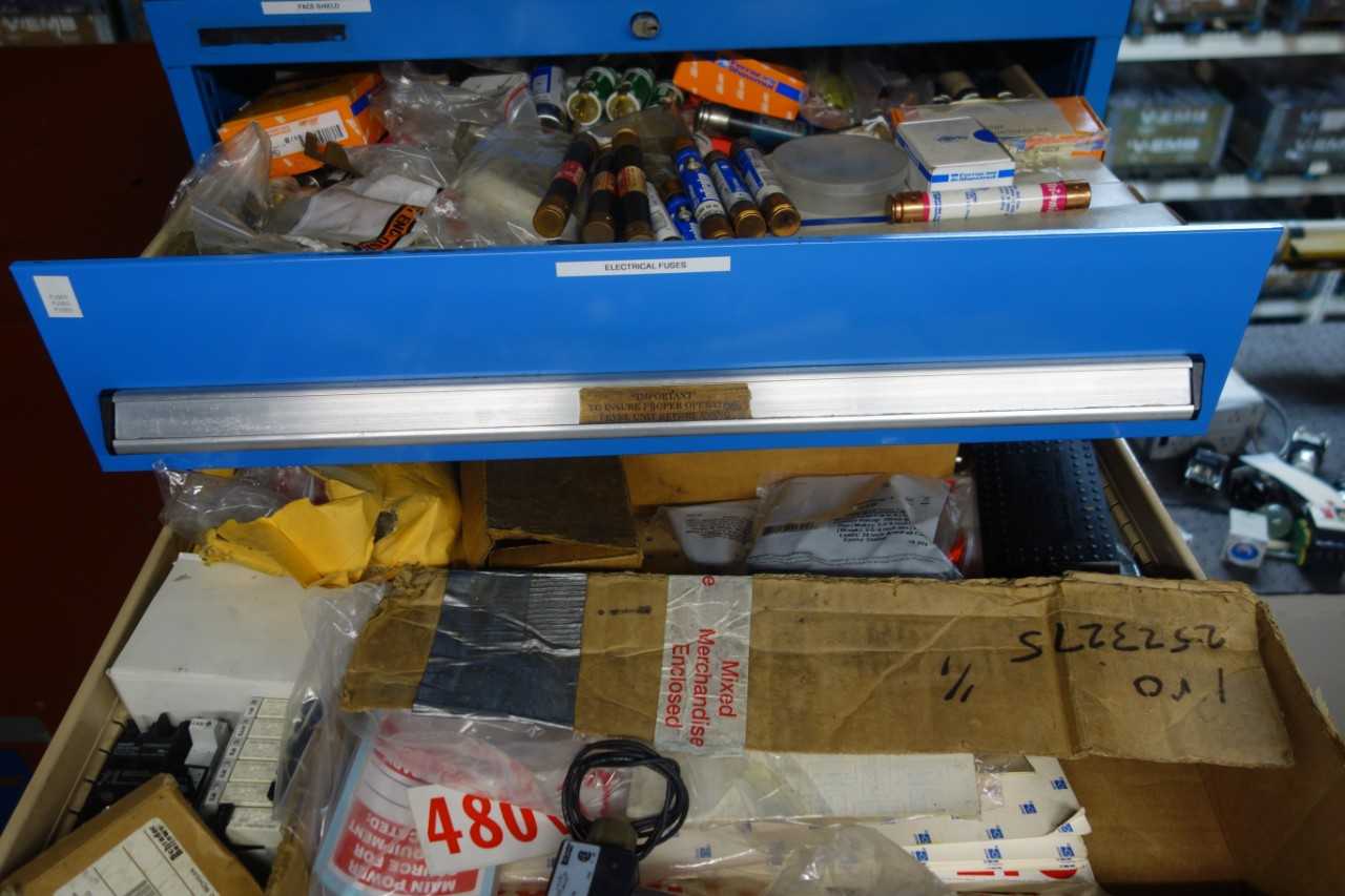 Rolling cabinet with contents - TOOL STORAGE