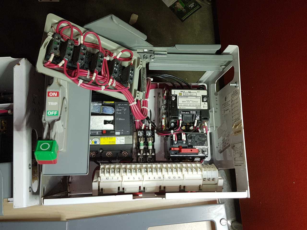 SQD MODEL 6 MCC BUCKETS SIZE 1 STR 30A BREAKERS QTY 3 - MOTOR CONTROL CENTERS SQD MODEL 6 MCC BUCKETS SIZE 1 STR 30A BREAKERS QTY 3 - MOTOR CONTROL CENTERS