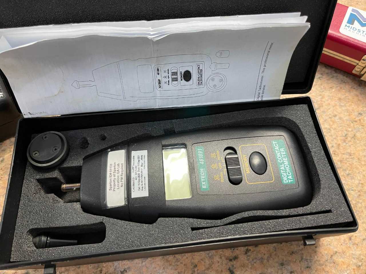 Extech Digital Contact Tachmeter - ELECTRIC POWER TOOLS