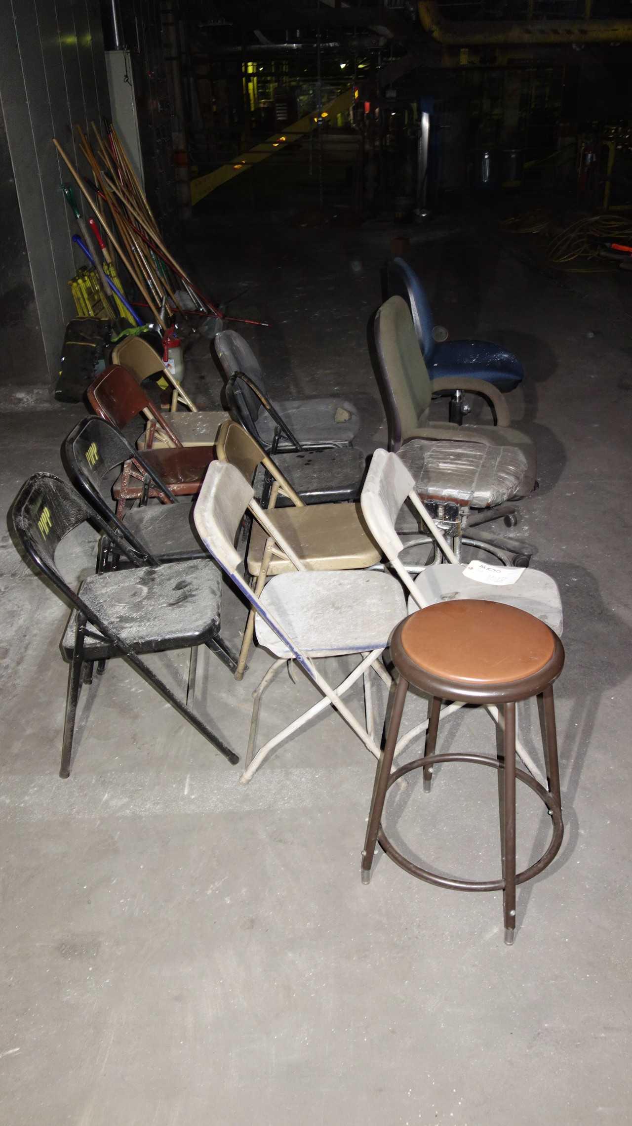 LOT OF 13 CHAIRS - MISCELLANEOUS