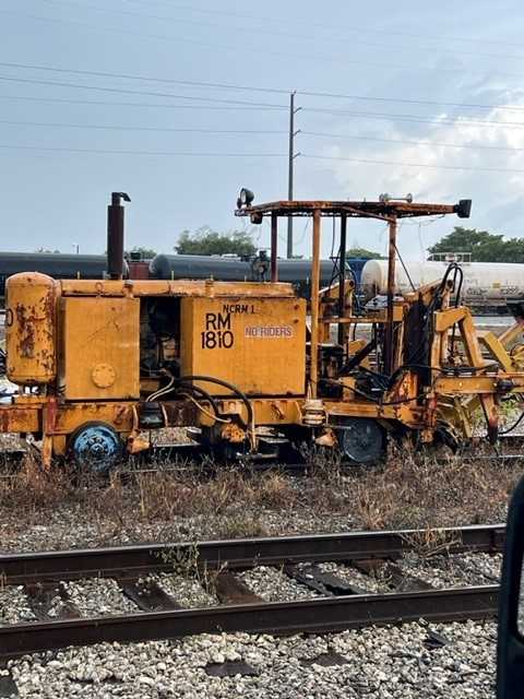 Track Lining Machine - CONSTRUCTION EQUIPMENT