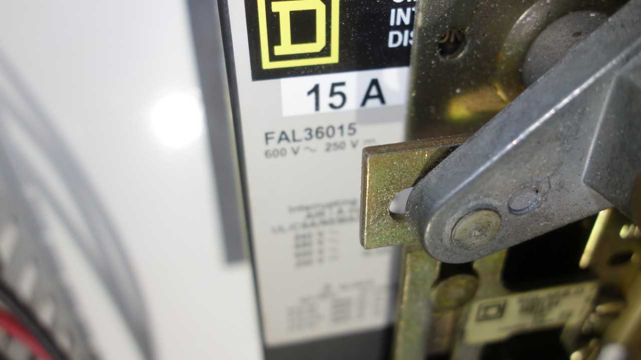 SULFUR STORAGE CONTROL PANEL W/ BALDOR VS1SP41-4B 1HP 480V-AC DRIVE - MOTOR DRIVES
