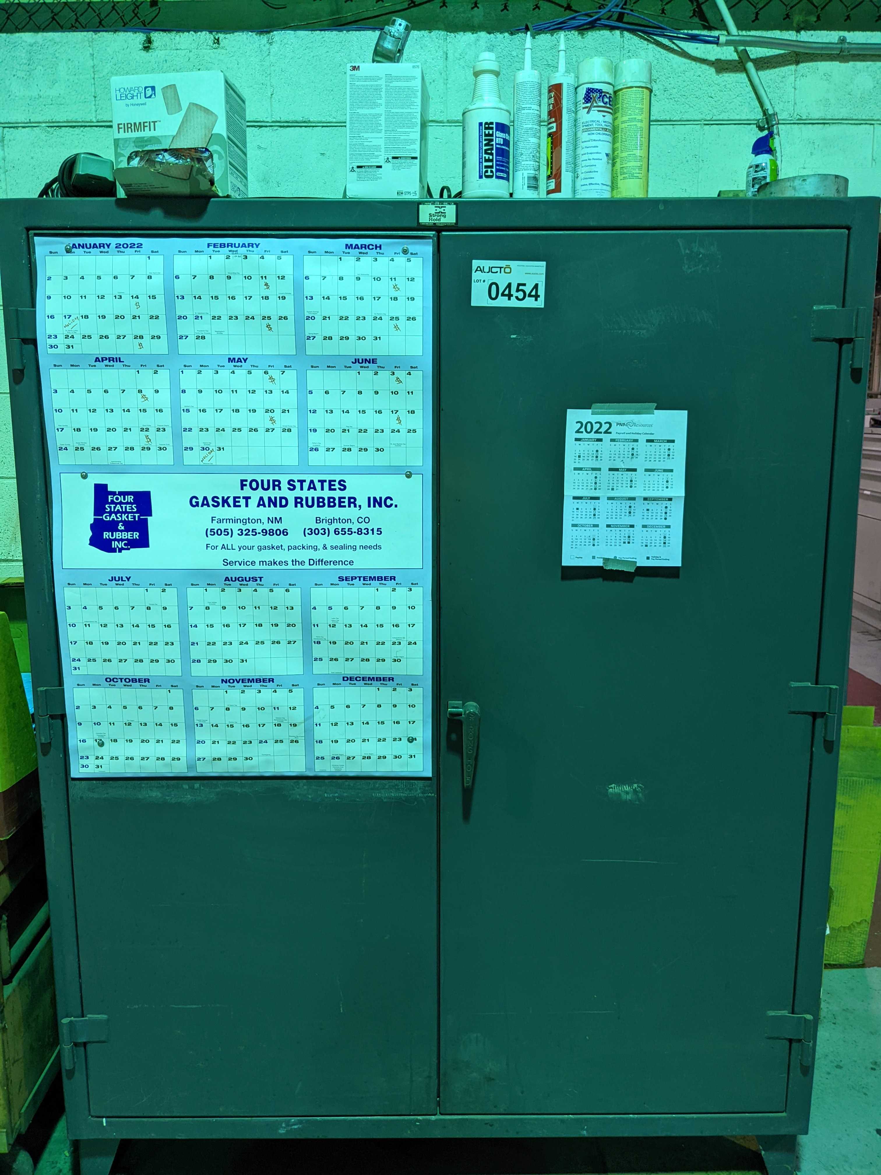 CABINET AND CONTENTS - INDUSTRIAL PARTS