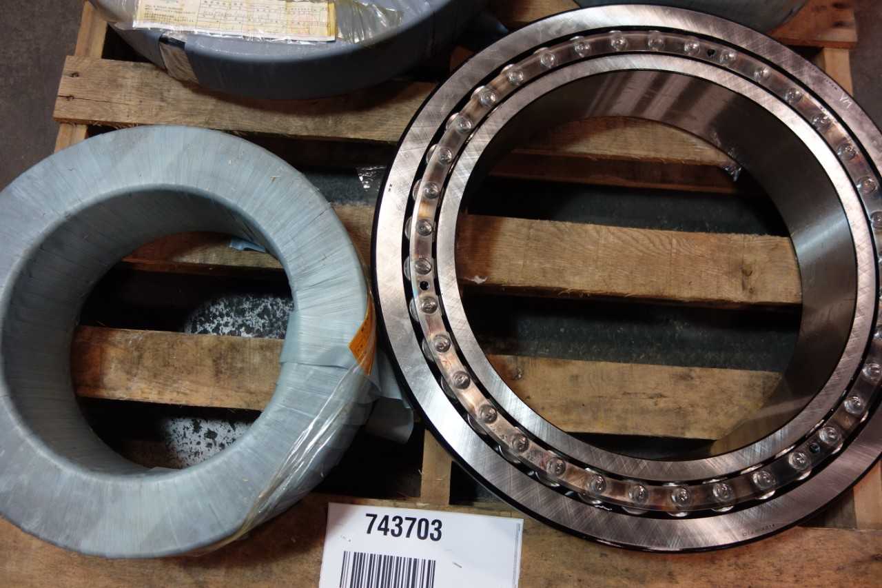 1 PALLET OF ASSORTED ROLLER BEARINGS- KOYO - BEARINGS