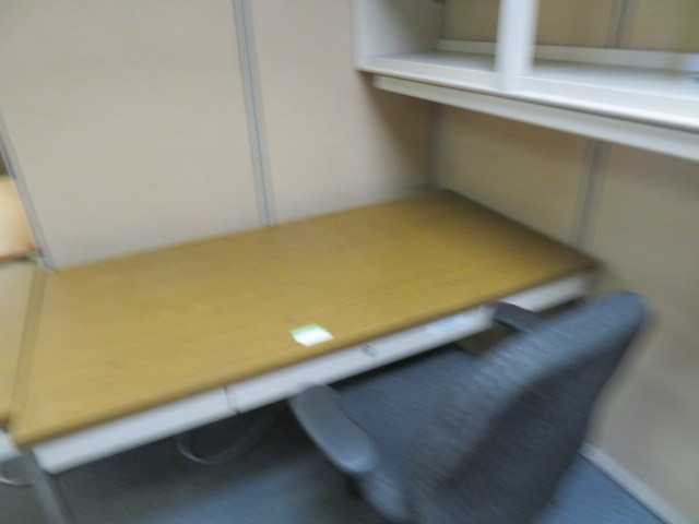 Office Furniture and Panels, Lot - MISCELLANEOUS