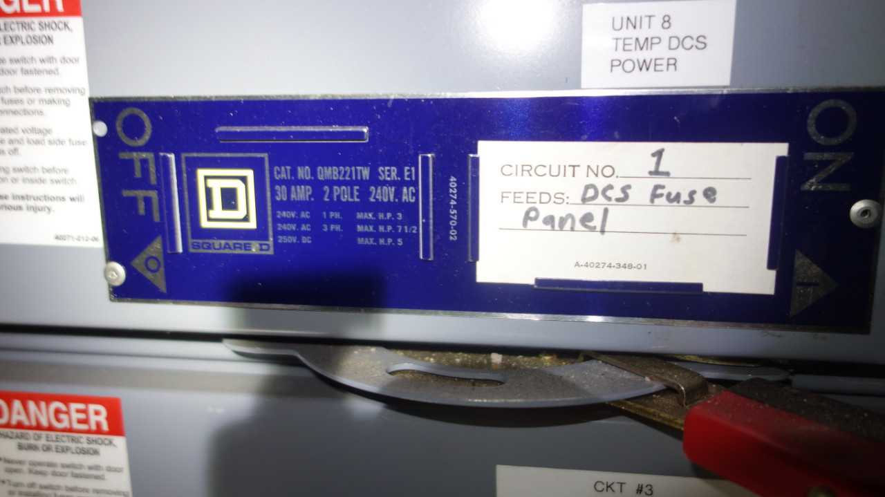 LOT OF 3 SQUARE D QMB30512 225A PANEL BOARDS - CIRCUIT BREAKERS