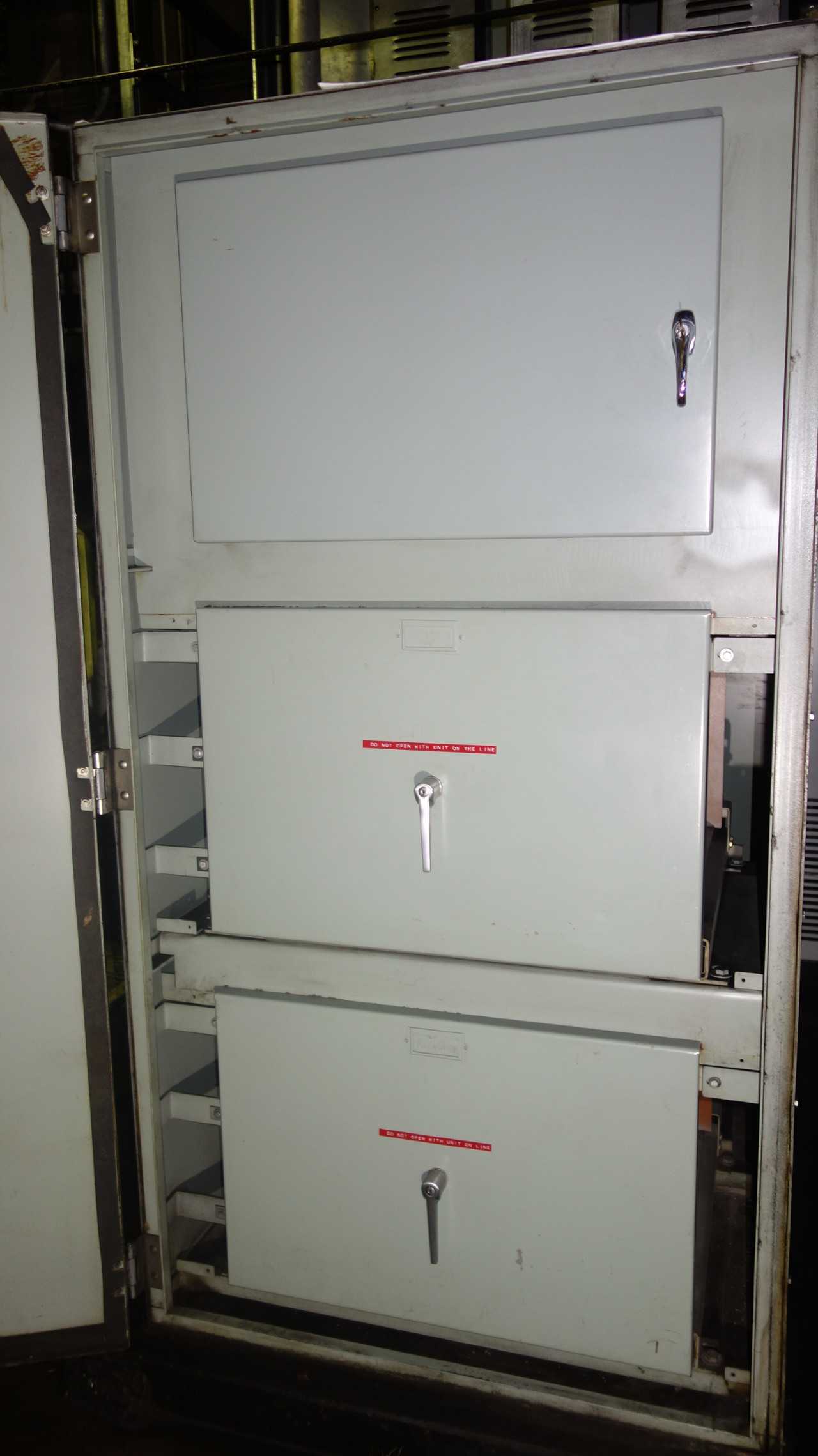 GE, ABB 14,400V-AC POTENTIAL TRANSFORMER STATION - CONTROL TRANSFORMERS