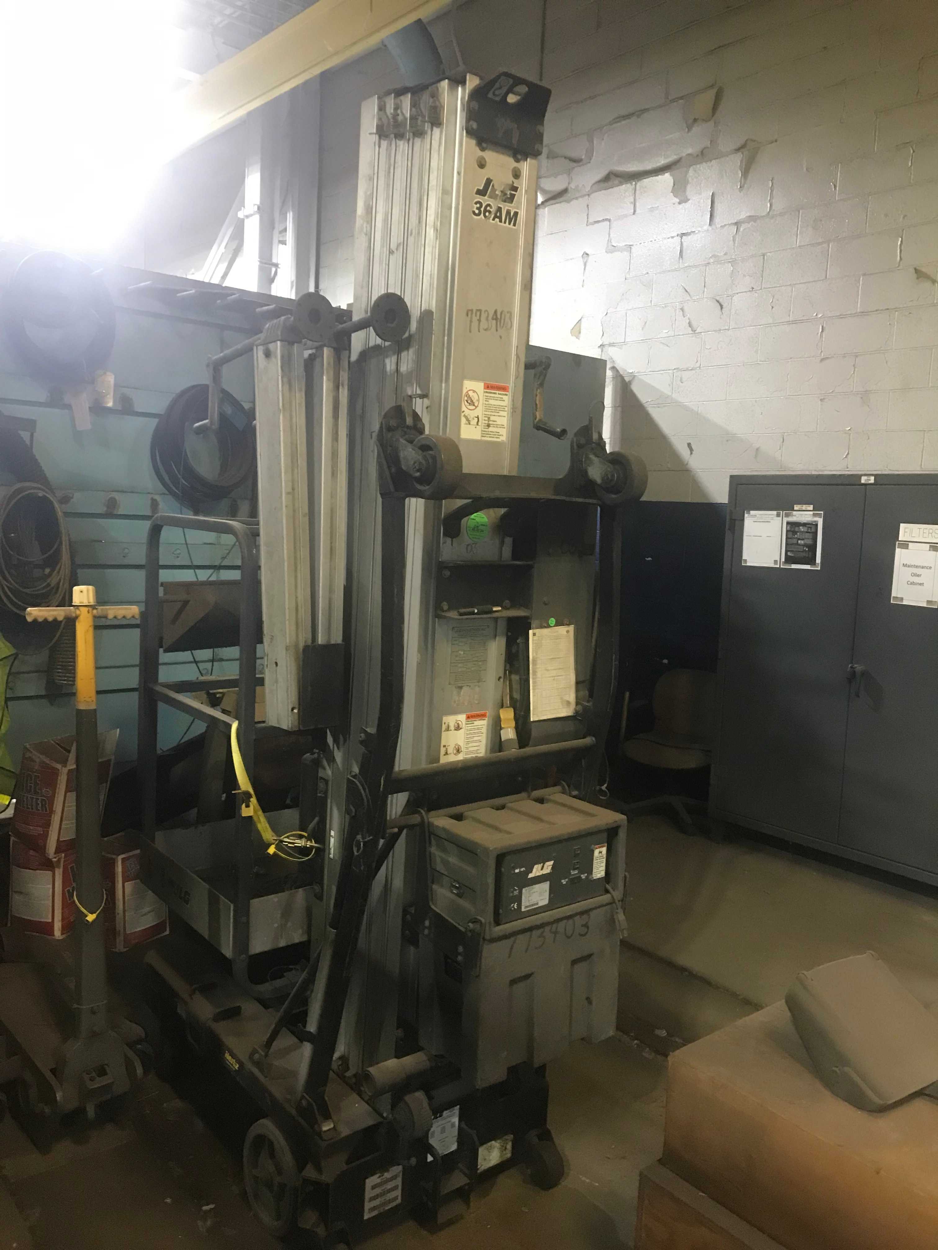 JLG Lift - SCISSOR LIFTS