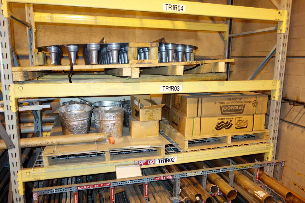 CONTENTS OF 2 UPRIGHT RACKING SECTIONS, WIRE - INDUSTRIAL PARTS