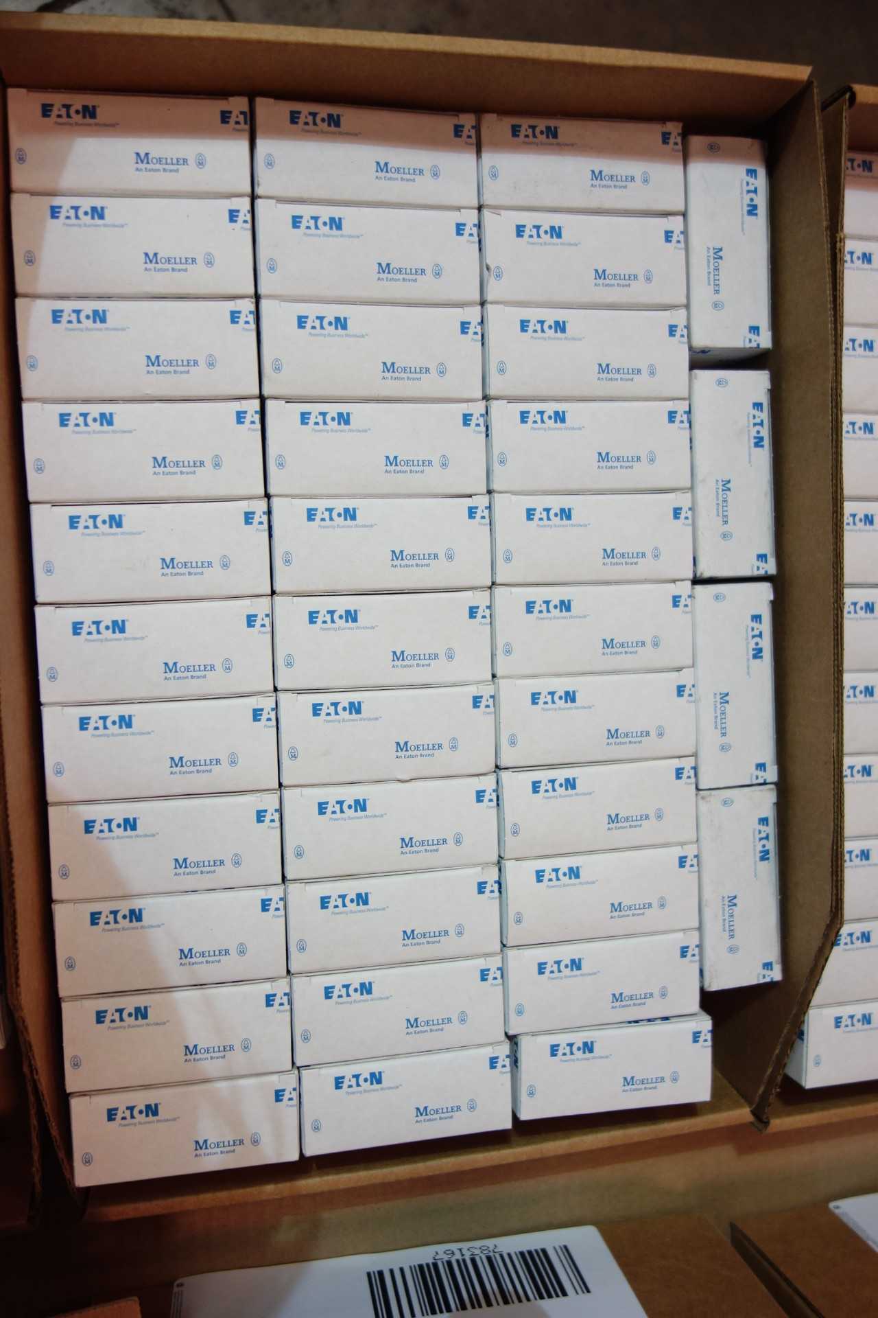 LOT OF EATON MOELLER CIRCUIT BREAKERS 2 POLE 20 AMP 10KA DC\ RATED PLS6-C20/2DC - CIRCUIT BREAKERS