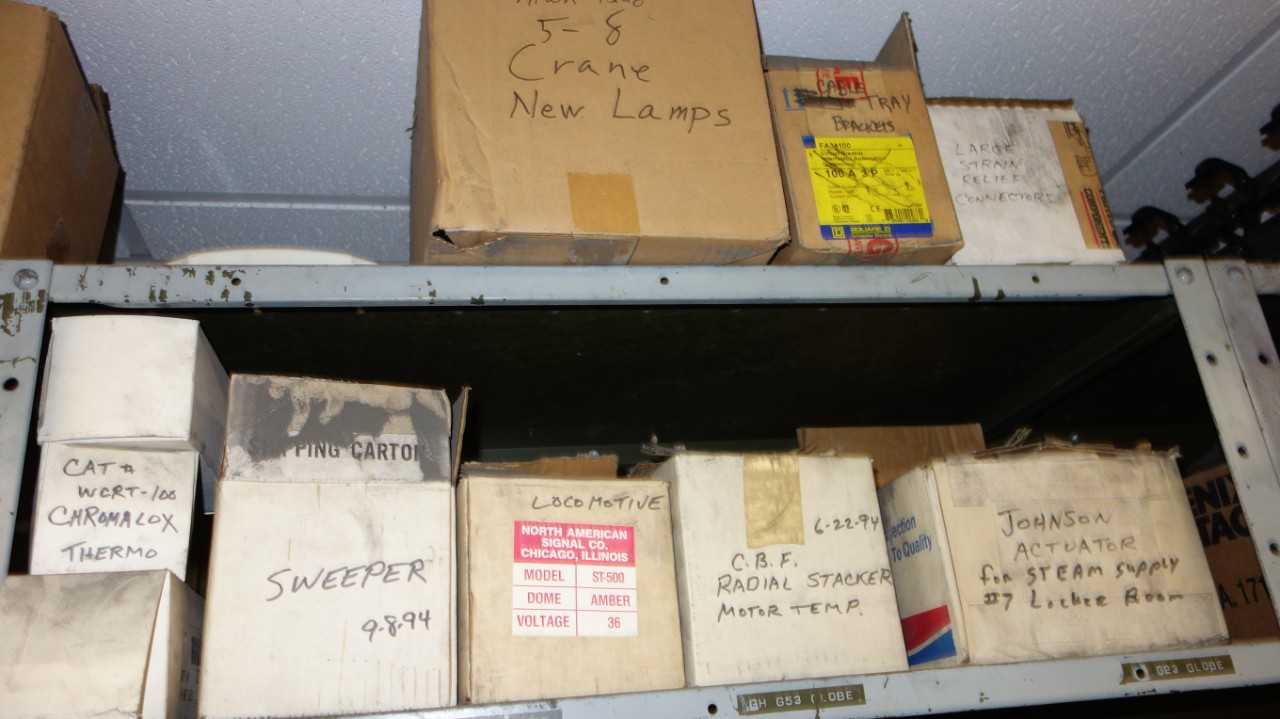 CONTENTS OF 2 SHELF COLUMNS, ASSORTED MRO, ELECTRICAL - ELECTRICAL COMPONENTS