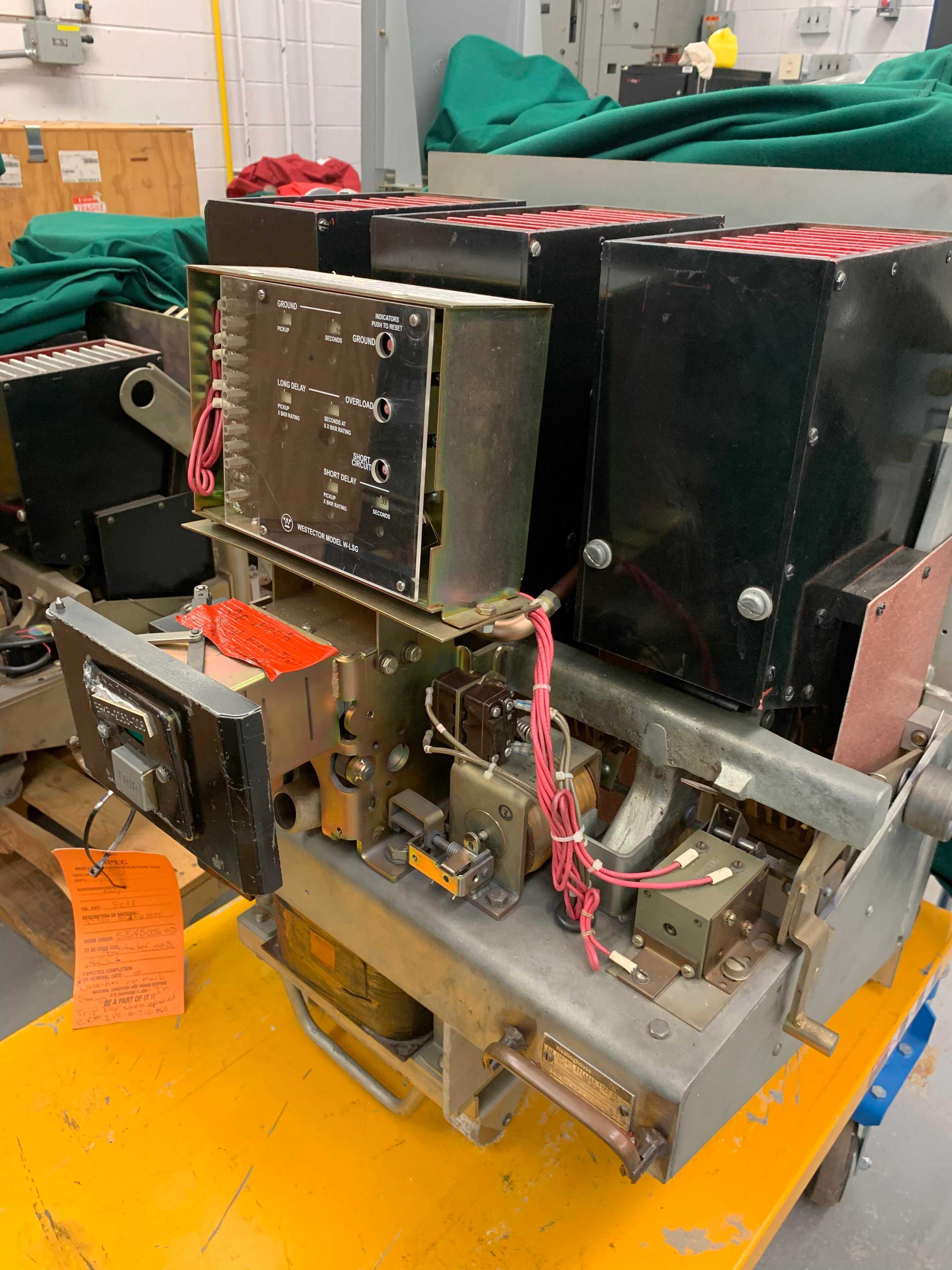 Westinghouse DB75ST Air Circuit Breaker - CIRCUIT BREAKERS