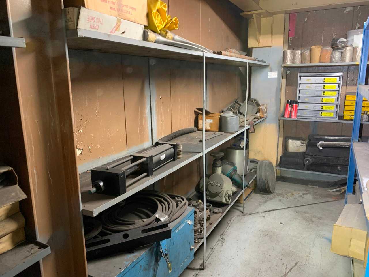 CONTENTS OF SHELVING - HYDRAULIC PARTS