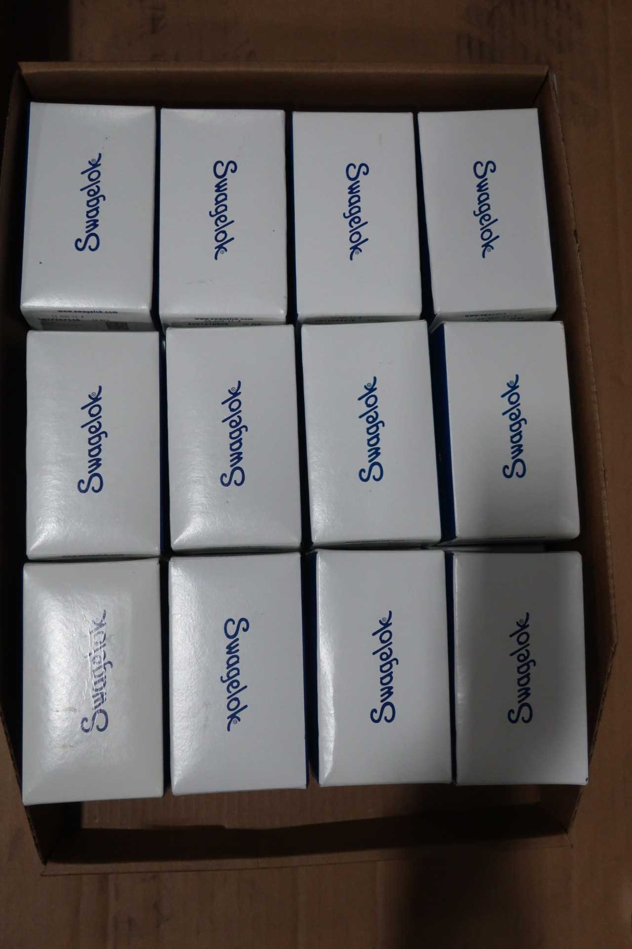 LOT OF ASSORTED SWAGELOK FITTINGS - PROCESS EQUIPMENT