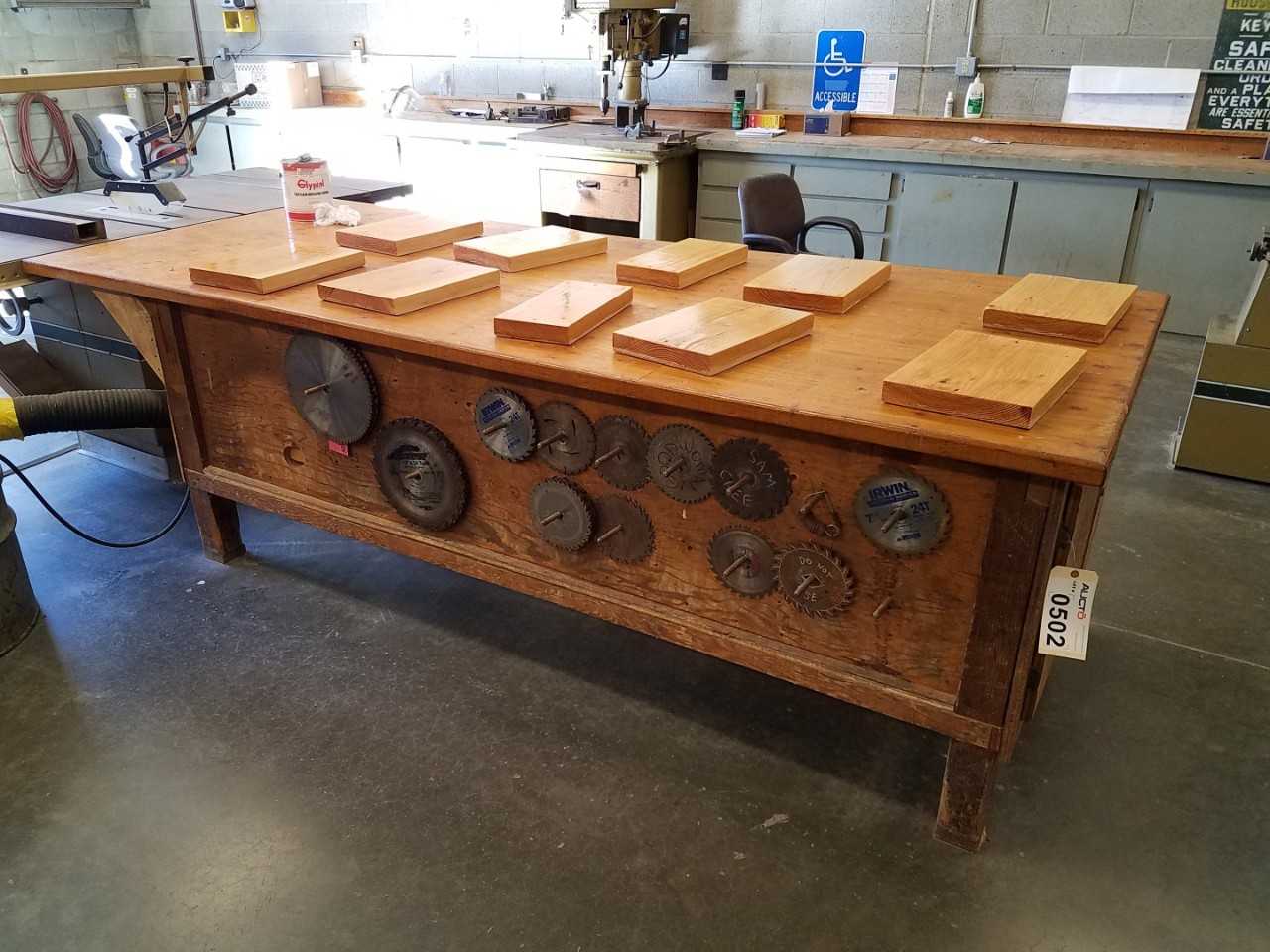 9' x 4' wood work bench - PLANT & FACILITY