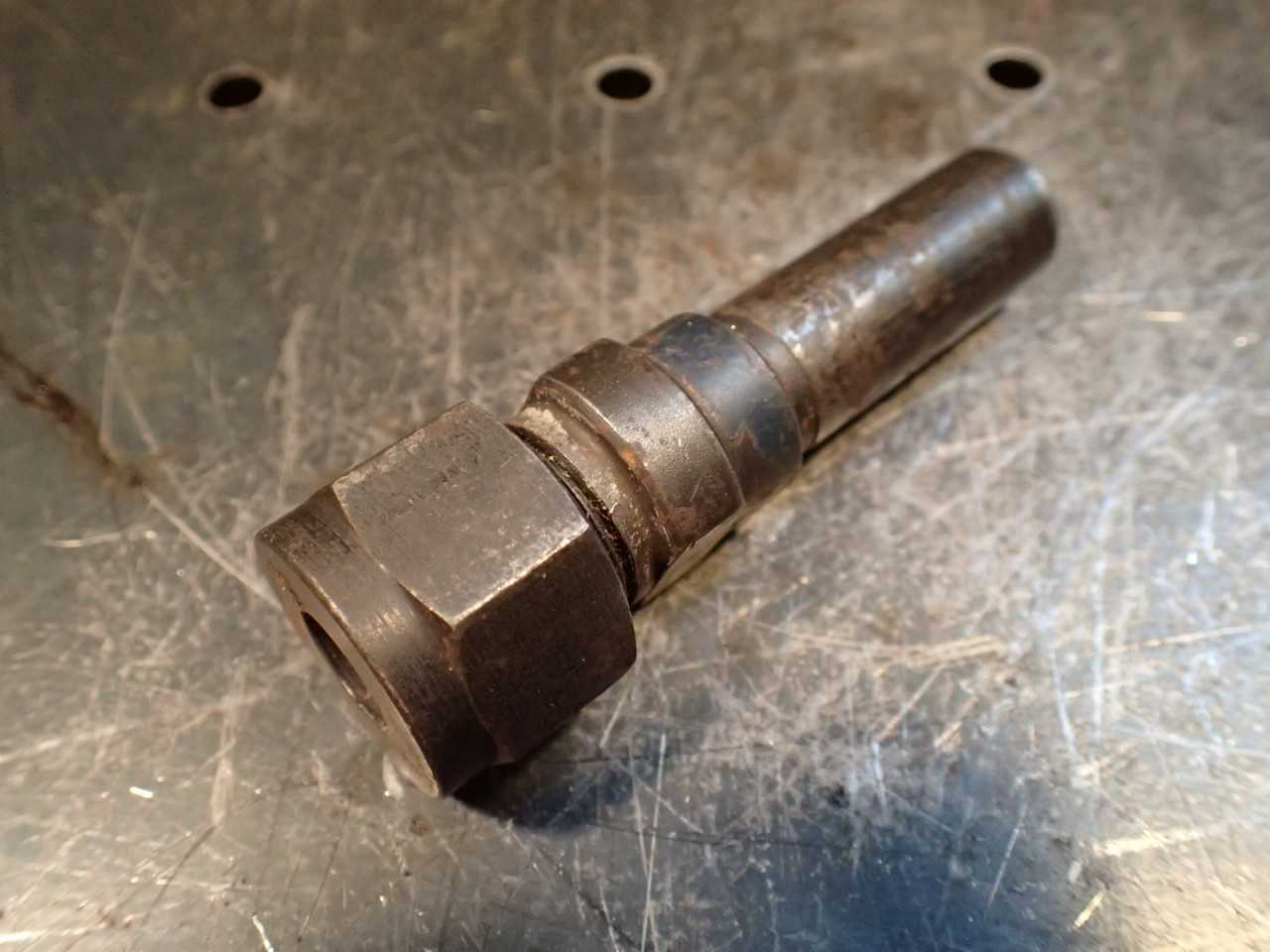 Kennametal 062DA208469 DA-200 Double Angle Collet Chuck: 5/8" Shank, 3-1/4" Long - MACHINING ACCESSORIES & TOOLING