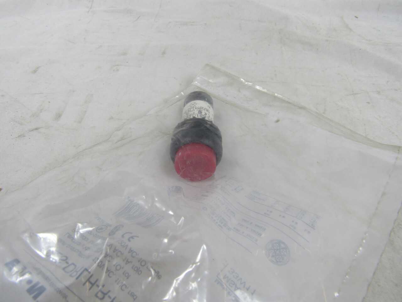 Quantity of 24x C22S-DRLH-R-K01-120 Pushbuttons - ELECTRICAL COMPONENTS