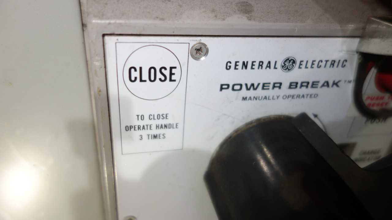 GE TPS203FB POWERBREAK 2000A SWITCHGEAR BREAKER - SWITCHGEAR