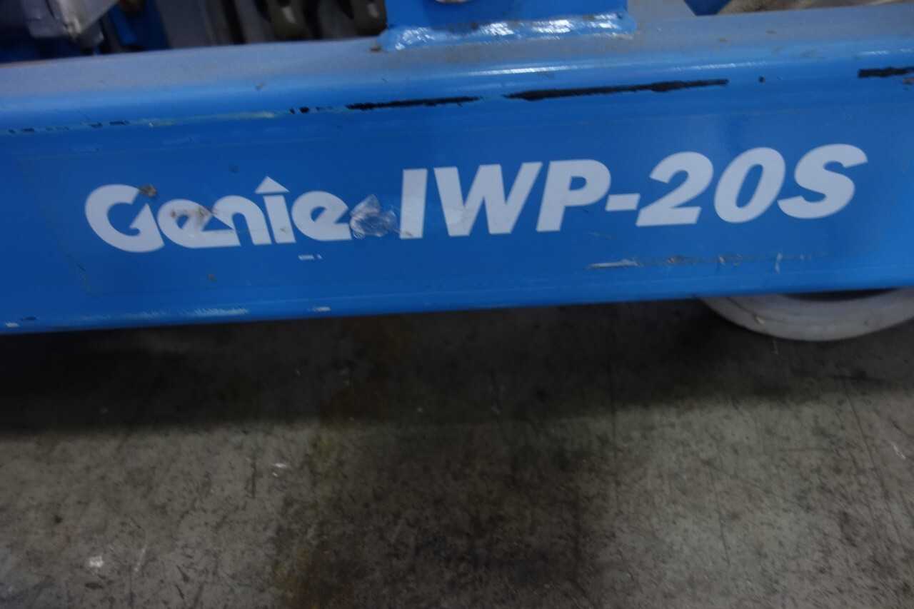 GENIE IWP-20S LIFT - MATERIAL HANDLING