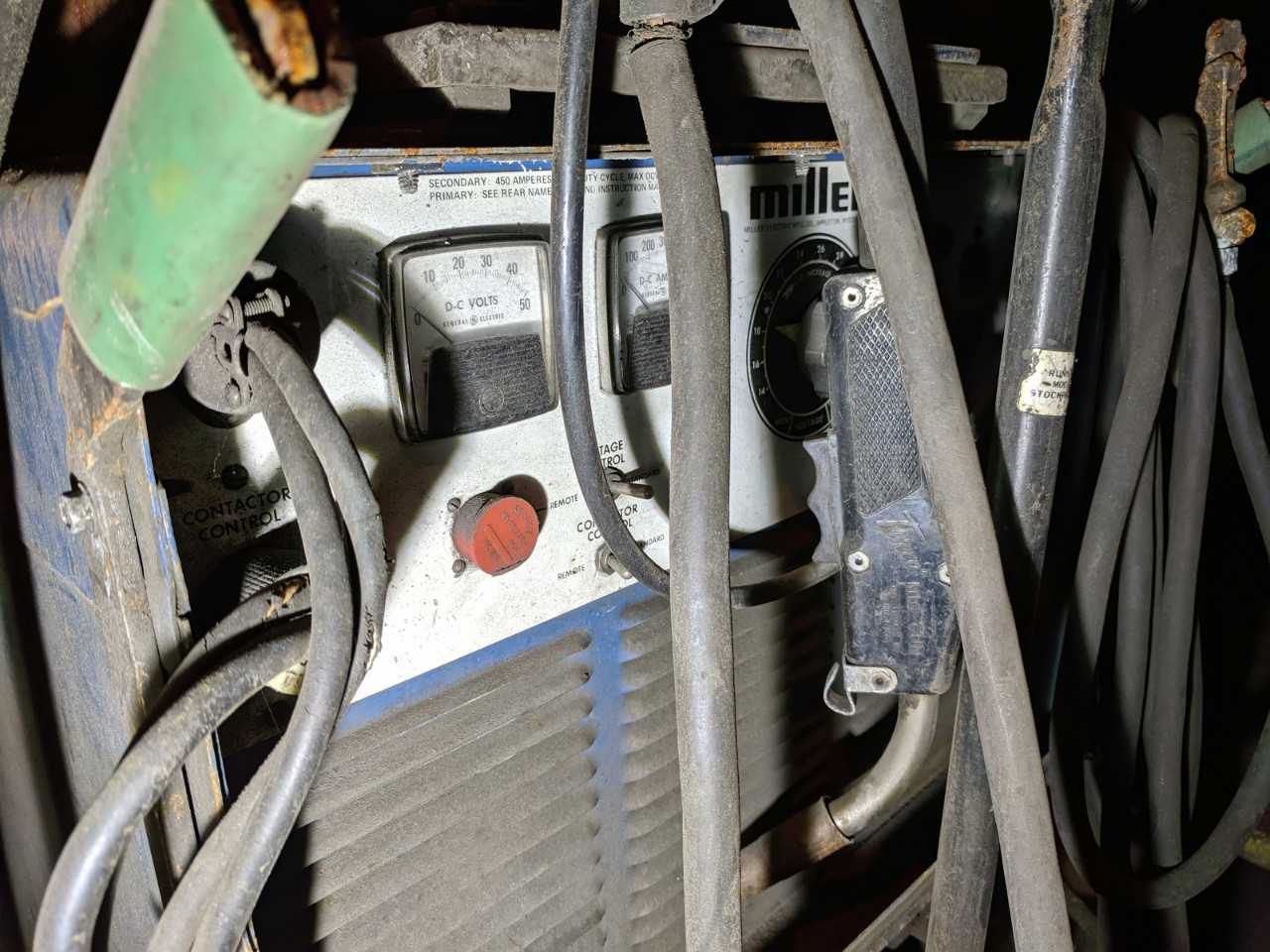 MILLER DIAWELD 450 WELDER WITH 30E WIRE FEEDER - WELDING EQUIPMENT