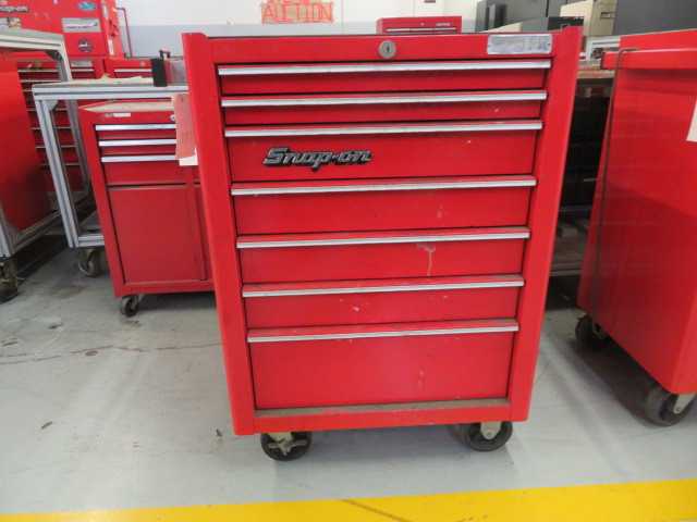 7 Drawer Tool Box Snap On - MISCELLANEOUS