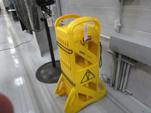 Rubbermaid gate - MISCELLANEOUS