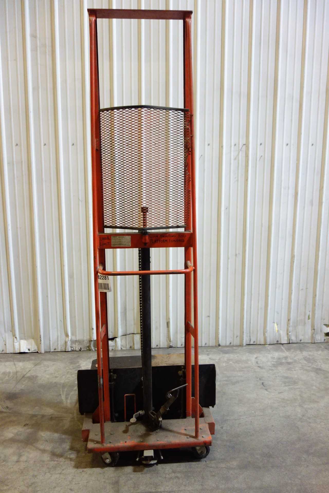WESCO MANUAL HYDRAULIC PLATFORM LIFT - LIFT CART