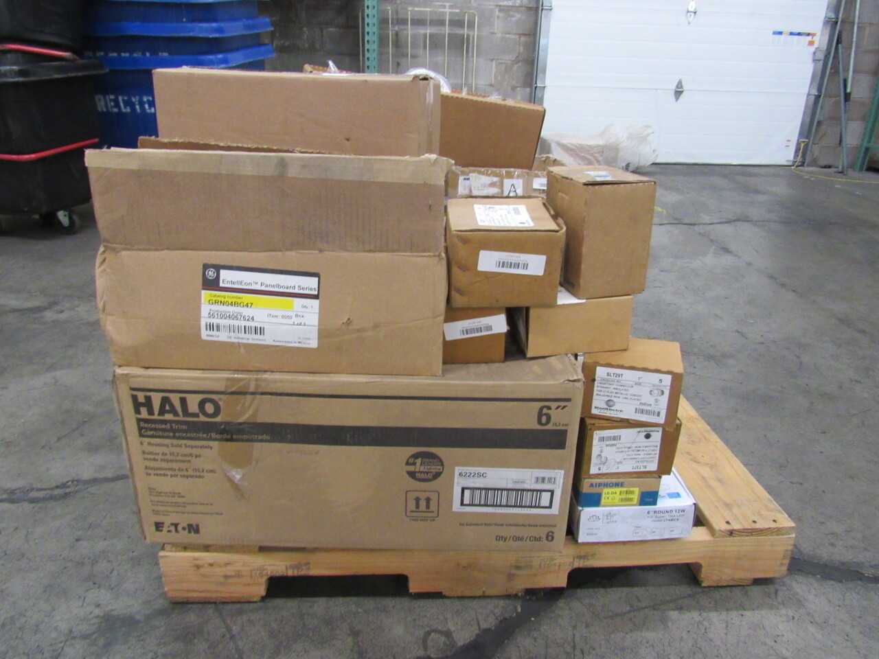 Pallet of 210x Assorted Electric Fans, Neutral/Ground, Lights, Electrical Conduit Fittings & More - ELECTRICAL COMPONENTS