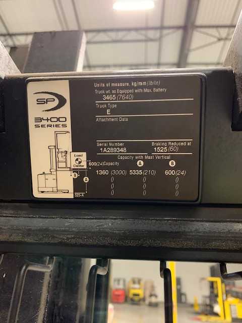 2005 Crown SP342030TT240 order picker, Henrico, VA - FORKLIFTS