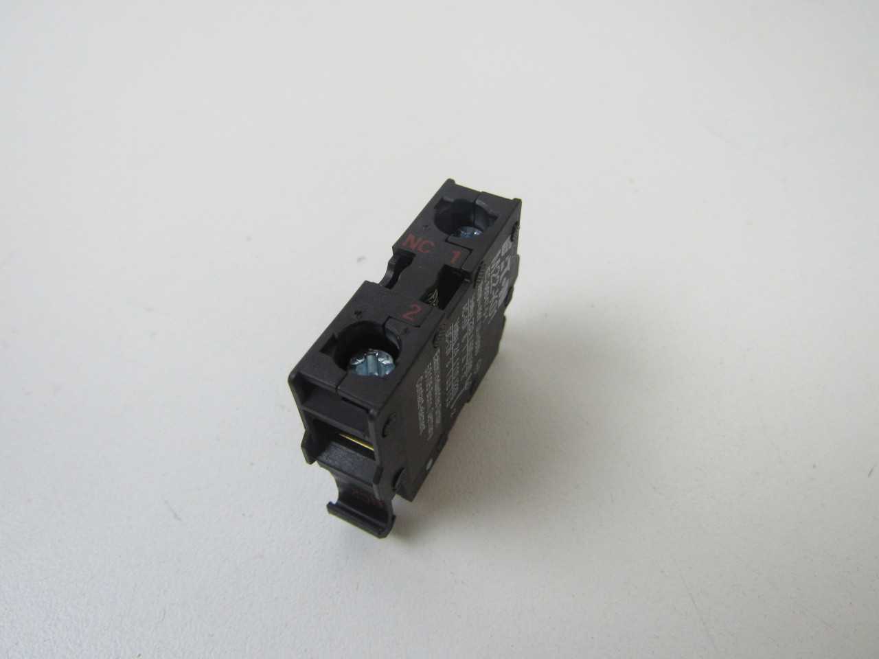 Quantity of 96x M22-K01 Contacts - VALVES