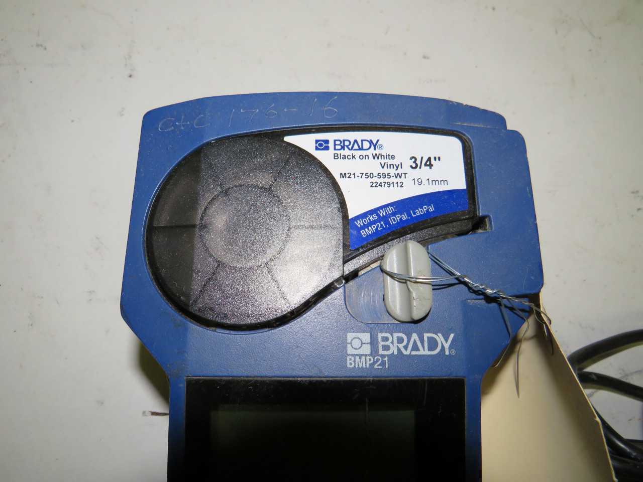 BRADY BMP21 BLACK ON WHITE 3/4" VINLY M21-750-595-WT HANDHELD LABELER - ELECTRIC POWER TOOLS