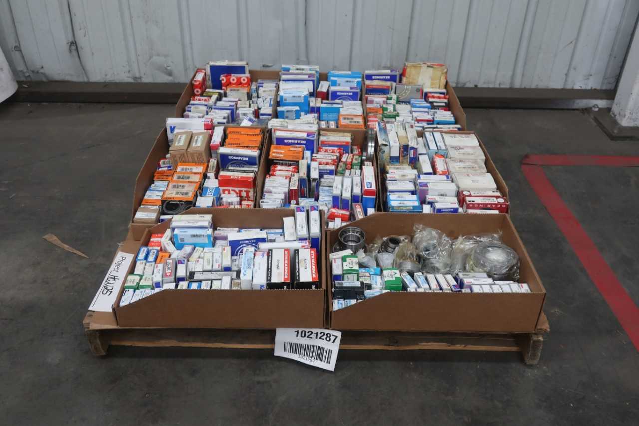 PALLET OF ASSORTED BEARINGS - BEARINGS