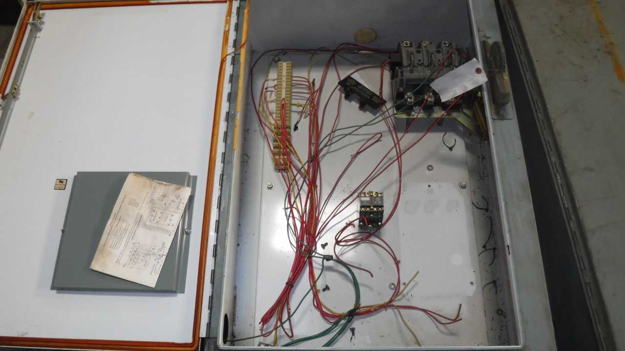 Allen Bradley Combination Starter Wall Mounts - ELECTRICAL COMPONENTS