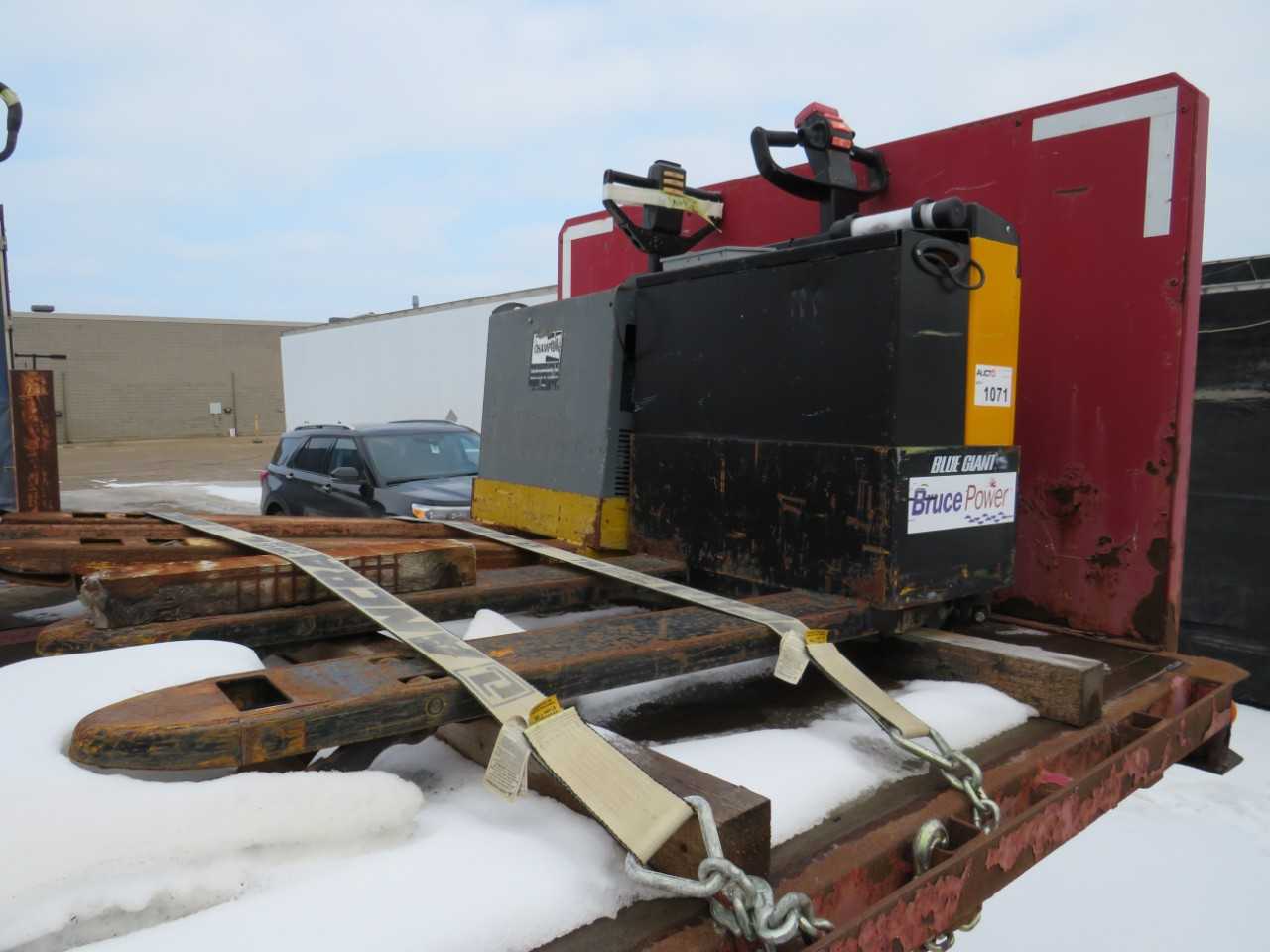 LOT OF ELECTRIC PALLET JACKS - ELECTRIC PALLET JACKS