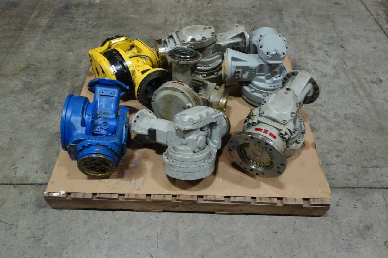 PALLET OF ASSORTED ROBOT WRIST UNITS - INDUSTRIAL ROBOTS