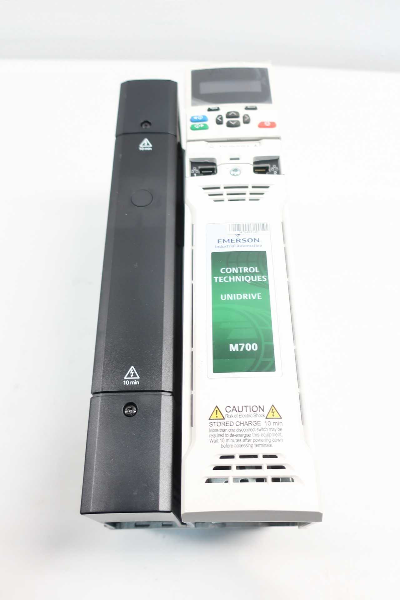 EMERSON M700054 00300 A CONTROL TECHNIQUES UNIDRIVE AC VFD DRIVE - MOTOR DRIVES